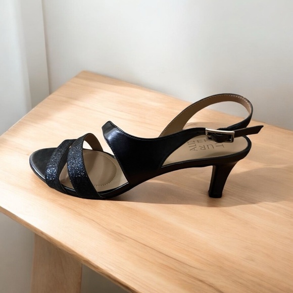 Naturalizer strappy sling back Tiami pumps in midnight blue. - Picture 3 of 5